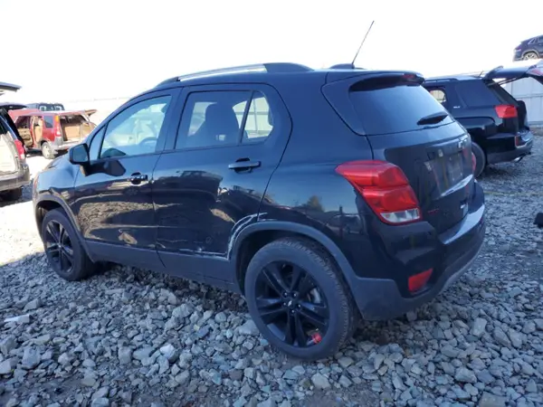 3GNCJPSB8LL288267 2020 CHEVROLET TRAX - Image 2
