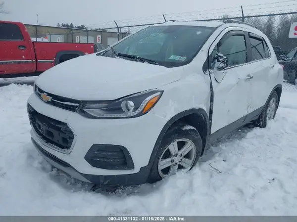 3GNCJPSB8LL300238 2020 CHEVROLET TRAX - Image 2