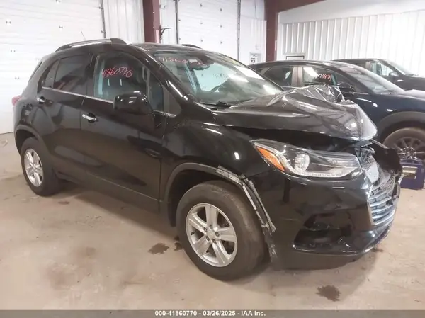 3GNCJPSB8LL333711 2020 CHEVROLET TRAX - Image 1