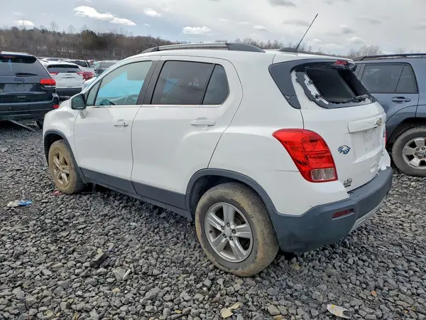 3GNCJPSB9GL161968 2016 CHEVROLET TRAX - Image 2