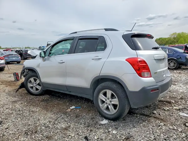 3GNCJPSB9GL185610 2016 CHEVROLET TRAX - Image 2