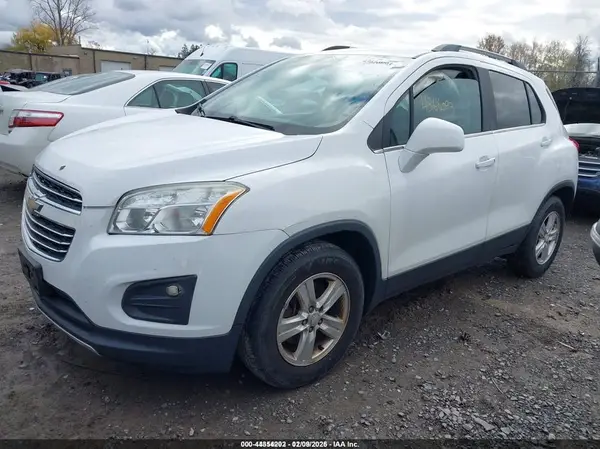3GNCJPSB9GL217195 2016 CHEVROLET TRAX - Image 2