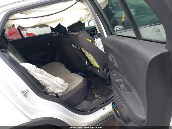 3GNCJPSB9GL217195 2016 CHEVROLET TRAX - Image 8
