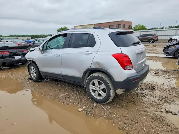 3GNCJPSB9GL248334 2016 CHEVROLET TRAX - Image 2
