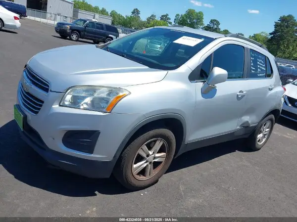 3GNCJPSB9GL258488 2016 CHEVROLET TRAX - Image 2