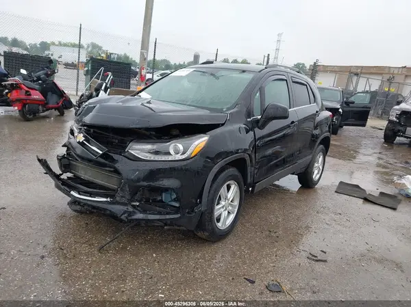 3GNCJPSB9HL131399 2017 CHEVROLET TRAX - Image 2