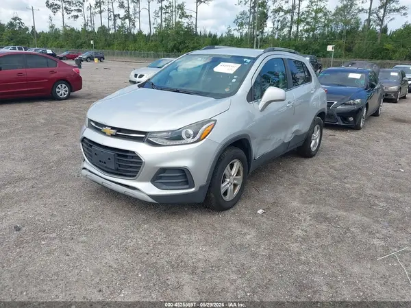 3GNCJPSB9HL148557 2017 CHEVROLET TRAX - Image 2