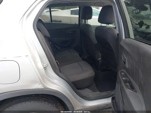 3GNCJPSB9HL148557 2017 CHEVROLET TRAX - Image 8
