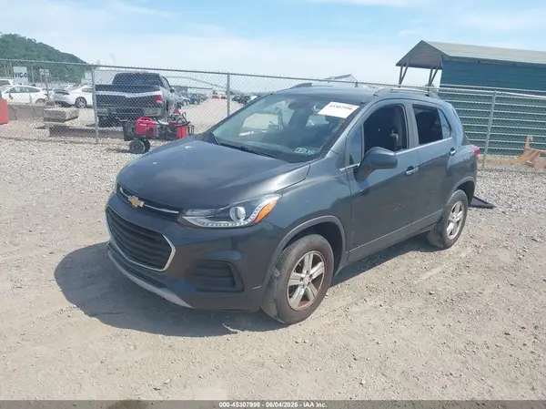 3GNCJPSB9HL151653 2017 CHEVROLET TRAX - Image 2
