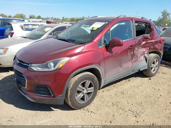 3GNCJPSB9HL167674 2017 CHEVROLET TRAX - Image 2