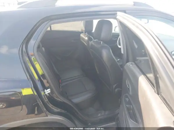 3GNCJPSB9HL169585 2017 CHEVROLET TRAX - Image 8