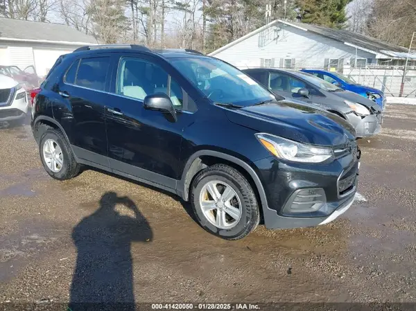 3GNCJPSB9HL238016 2017 CHEVROLET TRAX - Image 1