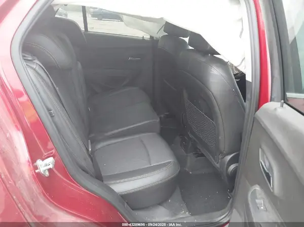3GNCJPSB9JL162111 2018 CHEVROLET TRAX - Image 8