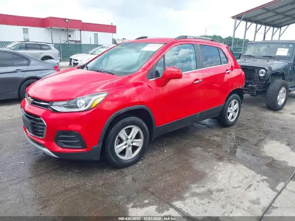 3GNCJPSB9JL255064 2018 CHEVROLET TRAX - Image 2