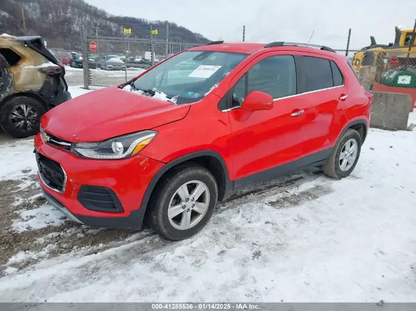 3GNCJPSB9JL264525 2018 CHEVROLET TRAX - Image 2