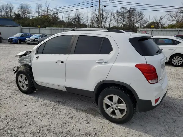 3GNCJPSB9JL265108 2018 CHEVROLET TRAX - Image 2