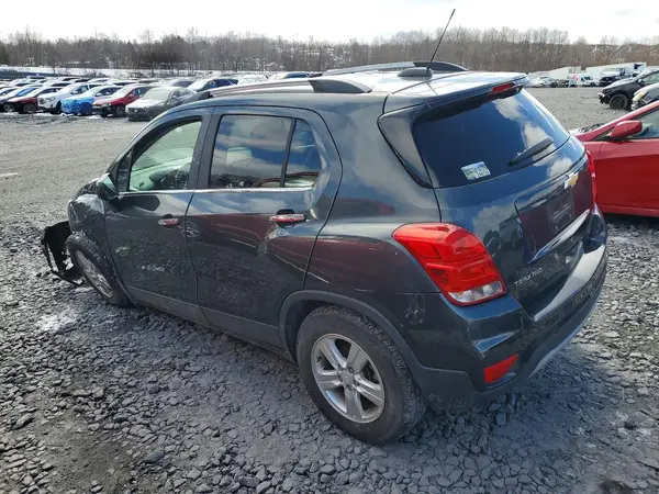 3GNCJPSB9JL288047 2018 CHEVROLET TRAX - Image 2