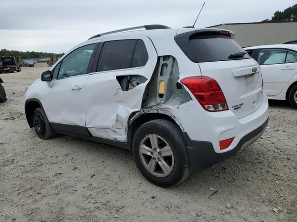 3GNCJPSB9JL302979 2018 CHEVROLET TRAX - Image 2