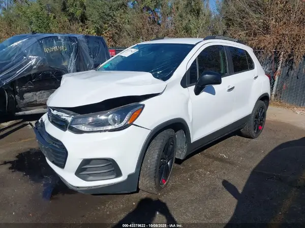 3GNCJPSB9JL363359 2018 CHEVROLET TRAX - Image 2