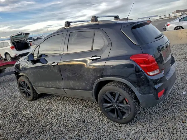 3GNCJPSB9KL141843 2019 CHEVROLET TRAX - Image 2