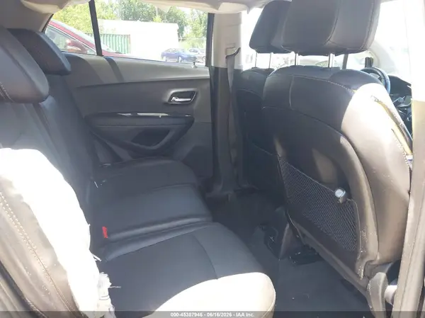 3GNCJPSB9KL201734 2019 CHEVROLET TRAX - Image 8