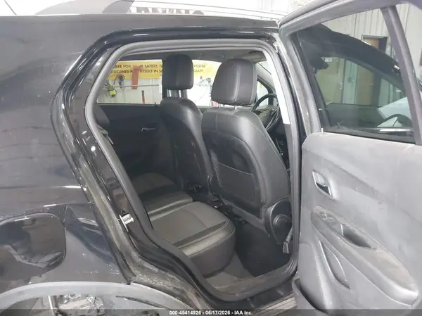 3GNCJPSB9KL223149 2019 CHEVROLET TRAX - Image 8
