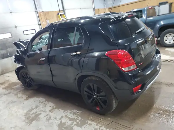 3GNCJPSB9KL235799 2019 CHEVROLET TRAX - Image 2