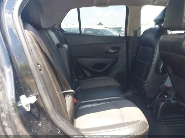 3GNCJPSB9KL278572 2019 CHEVROLET TRAX - Image 8