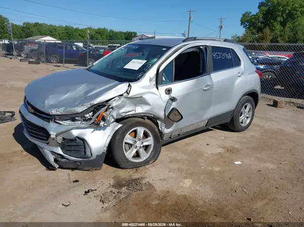 3GNCJPSB9KL280872 2019 CHEVROLET TRAX - Image 2