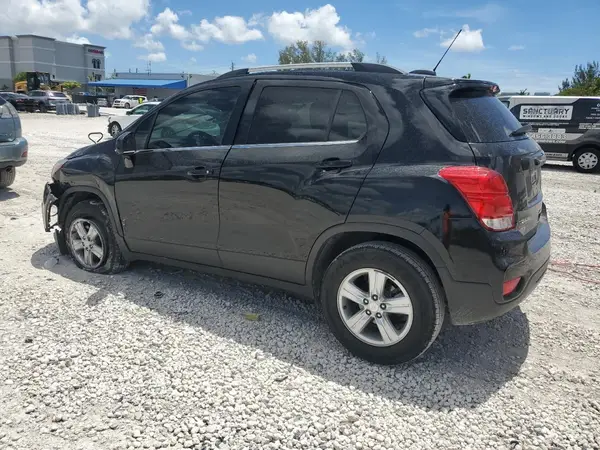 3GNCJPSB9KL286557 2019 CHEVROLET TRAX - Image 2