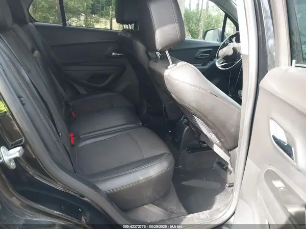 3GNCJPSB9KL291421 2019 CHEVROLET TRAX - Image 8
