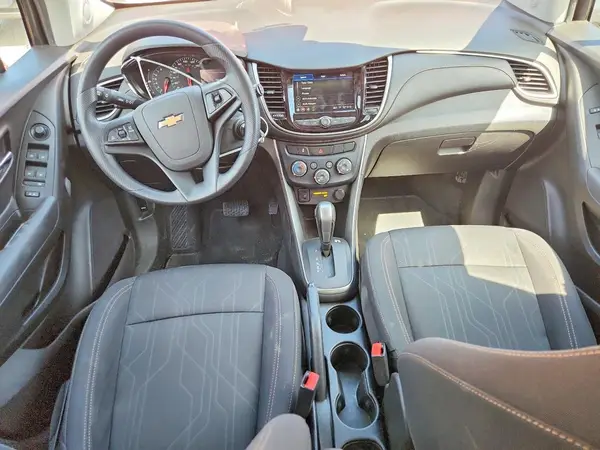 3GNCJPSB9KL296277 2019 CHEVROLET TRAX - Image 8