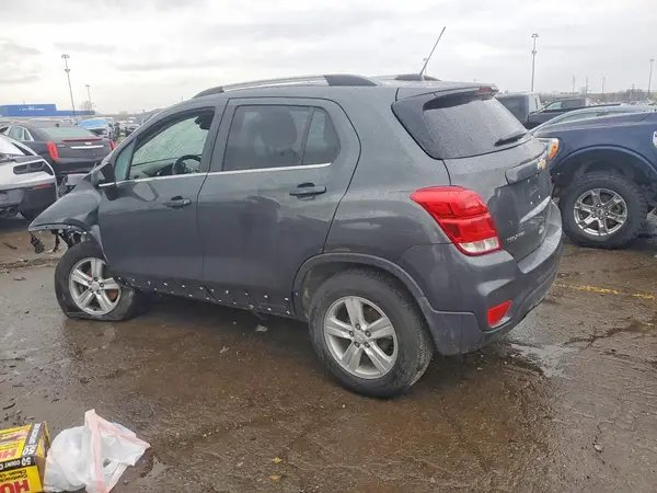 3GNCJPSB9KL349317 2019 CHEVROLET TRAX - Image 2