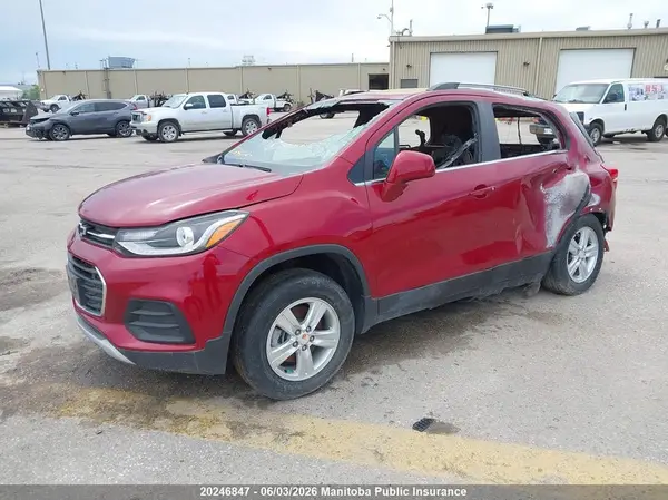 3GNCJPSB9KL352573 2019 CHEVROLET TRAX - Image 2