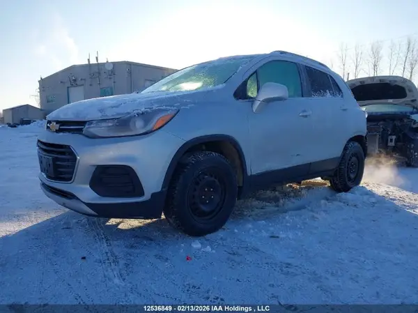 3GNCJPSB9KL369759 2019 CHEVROLET TRAX - Image 2