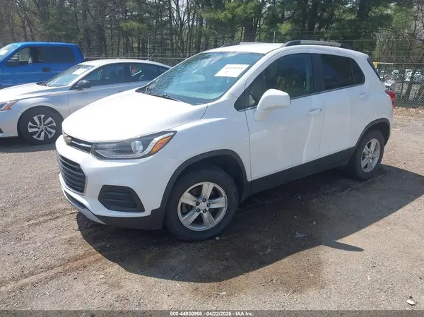 3GNCJPSB9LL172883 2020 CHEVROLET TRAX - Image 2