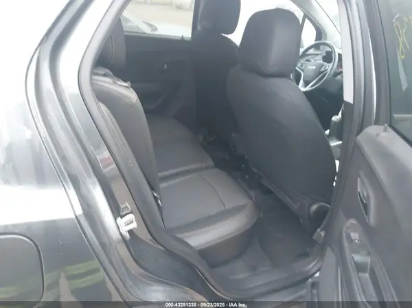 3GNCJPSB9LL198531 2020 CHEVROLET TRAX - Image 8