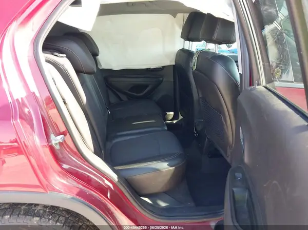 3GNCJPSB9LL209334 2020 CHEVROLET TRAX - Image 8