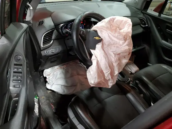 3GNCJPSB9LL235593 2020 CHEVROLET TRAX - Image 8