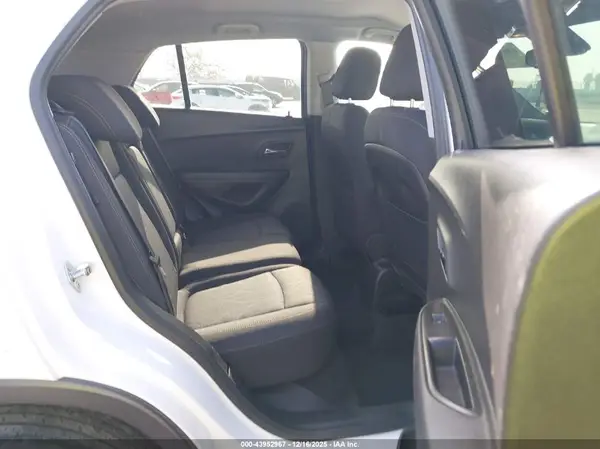 3GNCJPSB9LL240289 2020 CHEVROLET TRAX - Image 8