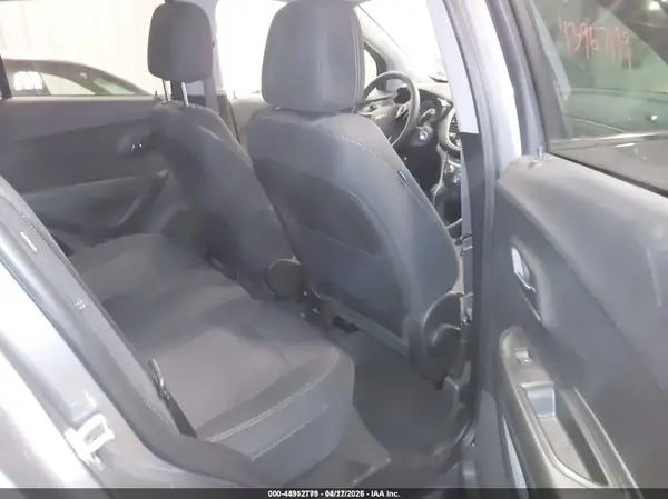 3GNCJPSB9LL275821 2020 CHEVROLET TRAX - Image 8