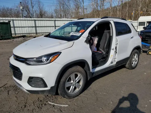 3GNCJPSB9LL300278 2020 CHEVROLET TRAX - Image 1