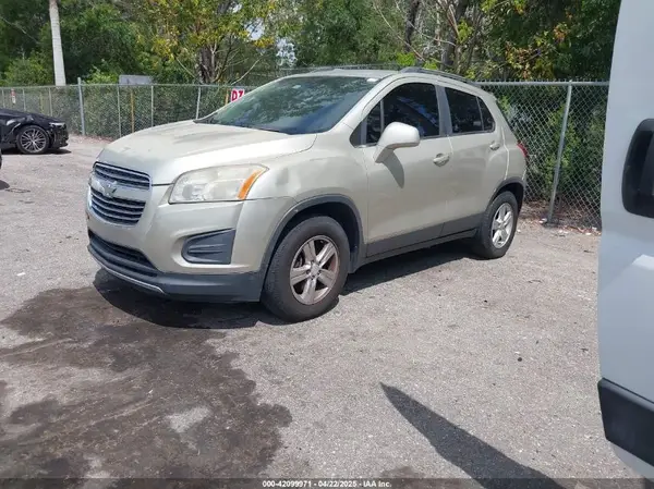 3GNCJPSBXGL138098 2016 CHEVROLET TRAX - Image 2
