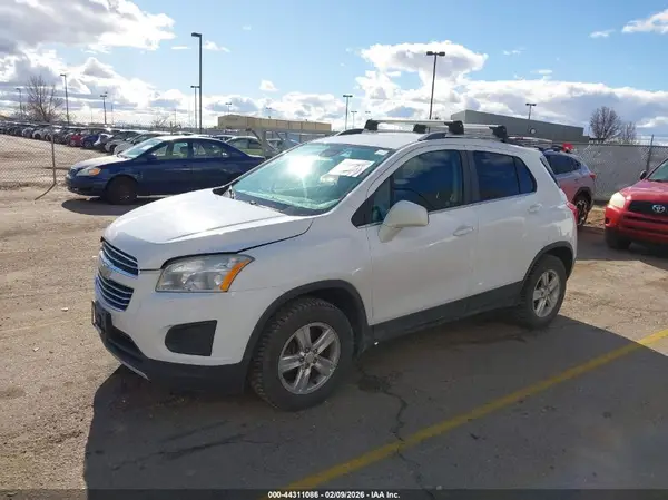 3GNCJPSBXGL181386 2016 CHEVROLET TRAX - Image 2