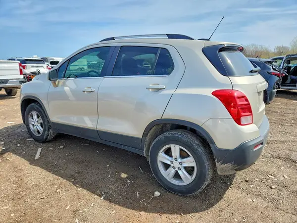 3GNCJPSBXGL255809 2016 CHEVROLET TRAX - Image 2