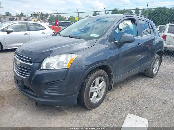 3GNCJPSBXGL255826 2016 CHEVROLET TRAX - Image 2