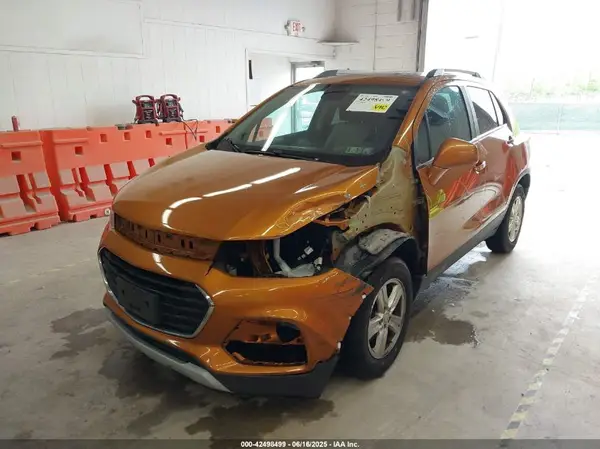 3GNCJPSBXHL183897 2017 CHEVROLET TRAX - Image 2