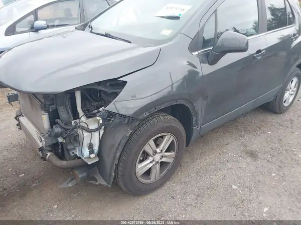 3GNCJPSBXHL265290 2017 CHEVROLET TRAX - Image 2