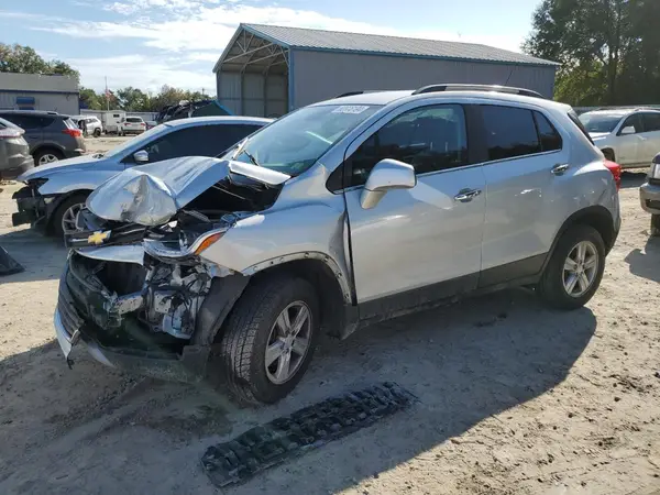 3GNCJPSBXHL272644 2017 CHEVROLET TRAX - Image 1