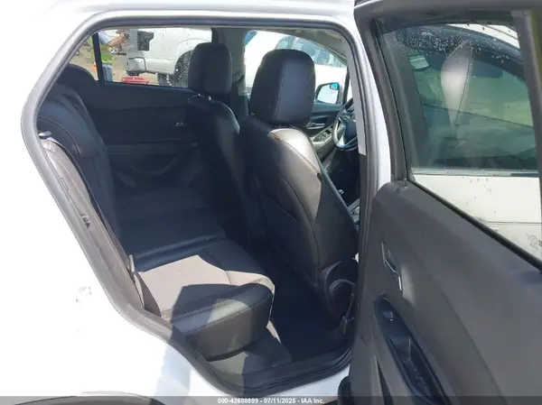 3GNCJPSBXJL206584 2018 CHEVROLET TRAX - Image 8